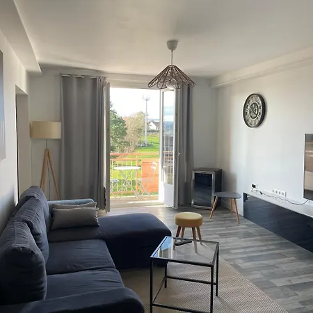 Appartement Grand Avec Balcon Et 2