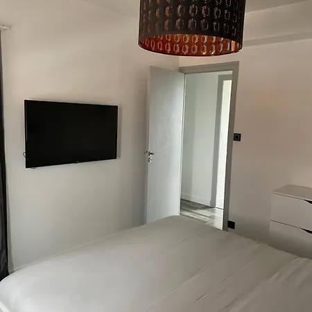 Διαμέρισμα Grand Avec Balcon Et 2